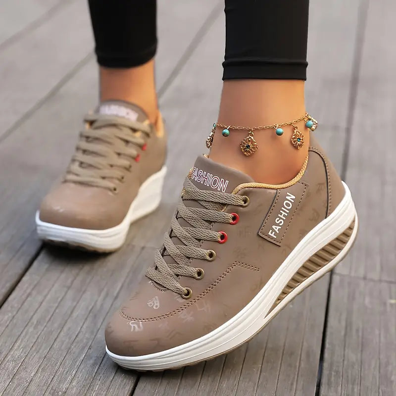 BS Fashion Plateau | Trendy plateau sneakers met veters voor de lente