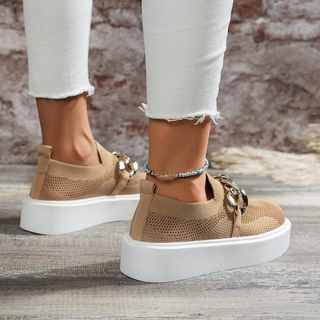 BS Chain Platform | Ademende platform slip-on sneakers met ketting detail voor dames